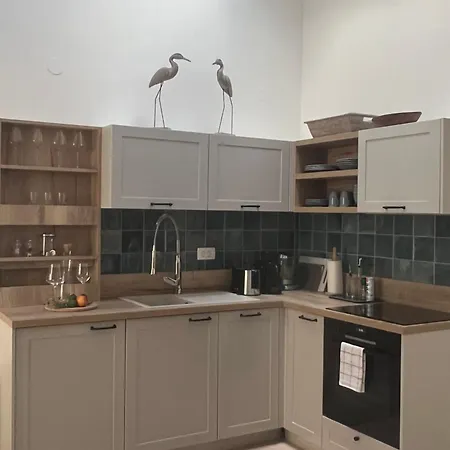 Haus Direkt Am -zrnovska Banja -insel , 2,5 Km Zum Altstadt