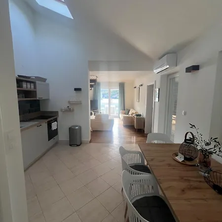 Korcula Apartment Direkt Am Meer -Zrnovska Banja -2,5 Km Zur Altstadt Korcula
